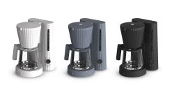 Alessi Plissé Koffiezetapparaat 1,5 Liter Kunststof Zwart -Thee En Koffie 63b3febef0f26b1eac095263 slider 01 1920 p 1600