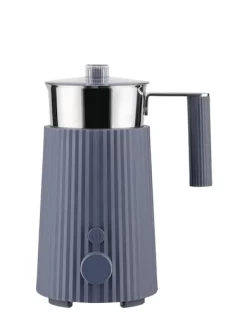 Thee En Koffie 19 Alessi Plissé Elektrische Melkopschuimer 350 Ml Rvs Grijs